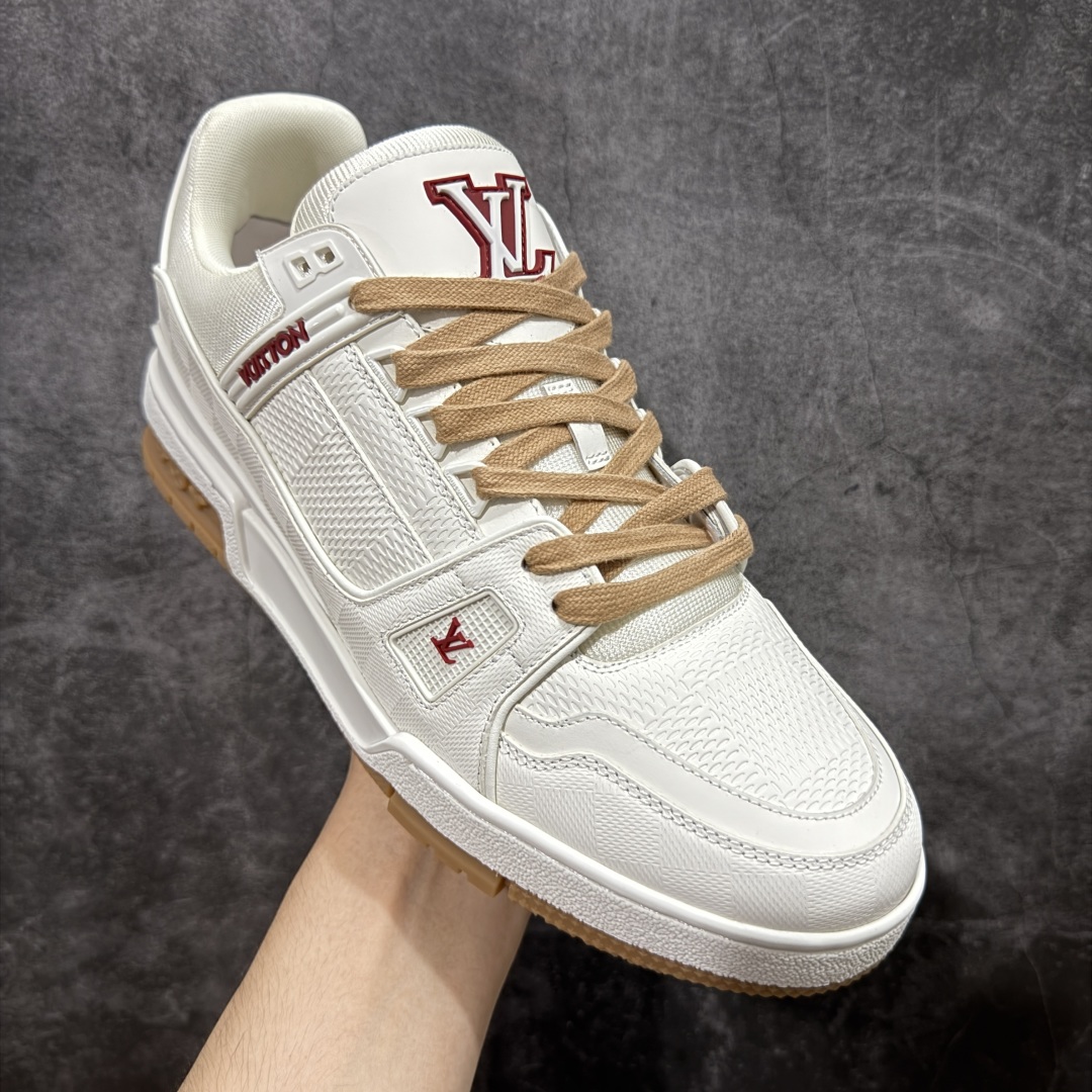 图片[3]-【佛山顶级超A版】Louis Vuitton LV Trainer系列 白红 白色高周波 仓库现货 当天可取 私人订单 专柜混卖零售专供 所有配色均为购买原版复刻 整体版型 皮料 市场独一无二 后跟版型都可以自行对比[机智]吊打市场所有货 怒甩十条街，欢迎拿市场各大工厂的货来对比！ 鞋舌烫金超正 压印程度秒杀市面90%以上的高端货 新配色陆续开发出货 尺码：39-45-选品中心