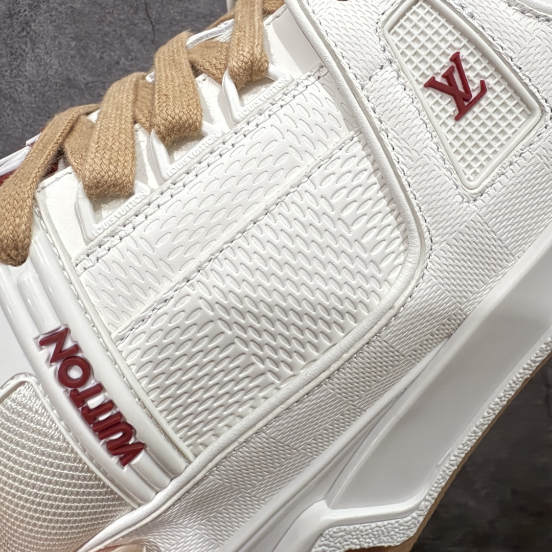 图片[3]-【佛山顶级超A版】Louis Vuitton LV Trainer系列 白红 白色高周波 仓库现货 当天可取 私人订单 专柜混卖零售专供 所有配色均为购买原版复刻 整体版型 皮料 市场独一无二 后跟版型都可以自行对比[机智]吊打市场所有货 怒甩十条街，欢迎拿市场各大工厂的货来对比！ 鞋舌烫金超正 压印程度秒杀市面90%以上的高端货 新配色陆续开发出货 尺码：39-45-选品中心
