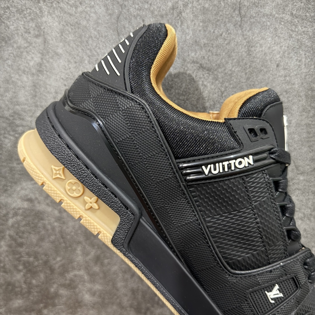 图片[7]-【佛山顶级超A版】Louis Vuitton LV Trainer系列 黑棕 黑色高周波 仓库现货 当天可取 私人订单 专柜混卖零售专供 所有配色均为购买原版复刻 整体版型 皮料 市场独一无二 后跟版型都可以自行对比[机智]吊打市场所有货 怒甩十条街，欢迎拿市场各大工厂的货来对比！ 鞋舌烫金超正 压印程度秒杀市面90%以上的高端货 新配色陆续开发出货 尺码：39-45-选品中心