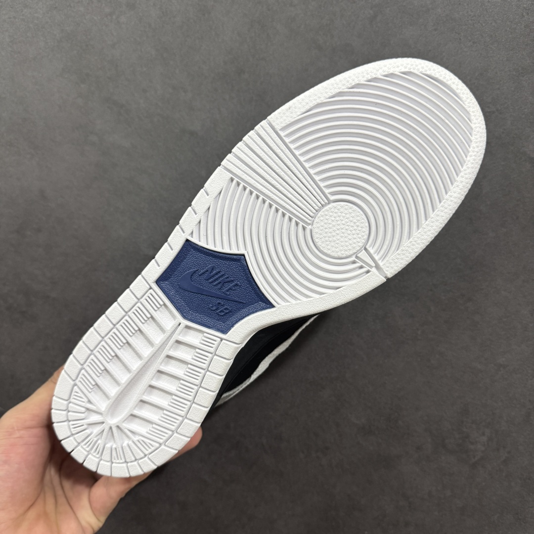 图片[9]-【定制版】Nike Dunk SB 陨石 荒漠废土 灰黑 此款以简约大方的造型设计，给人以随性休闲的时尚格调，穿着舒适轻便，运动灵活自如，满足日常个性穿搭。 货号： DX6775-400 尺码： 36 36.5 37.5 38 38.5 39 40 40.5 41 42 42.5 43 44 44.5 45 46-选品中心