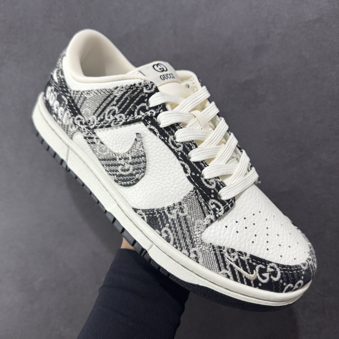 图片[3]-【定制版】Nike SB Dunk Low 古驰联名 黑灰牛仔 周年高端定制 低帮休闲板鞋 SC9207-418  #定制鞋盒 大厂纯原品质出货 超高清洁度 皮料切割干净无任何毛边 细节完美   尺码：36 36.5 37.5 38 36.5 39 40 40.5 41 42 42.5 43 44 44.5 45-选品中心