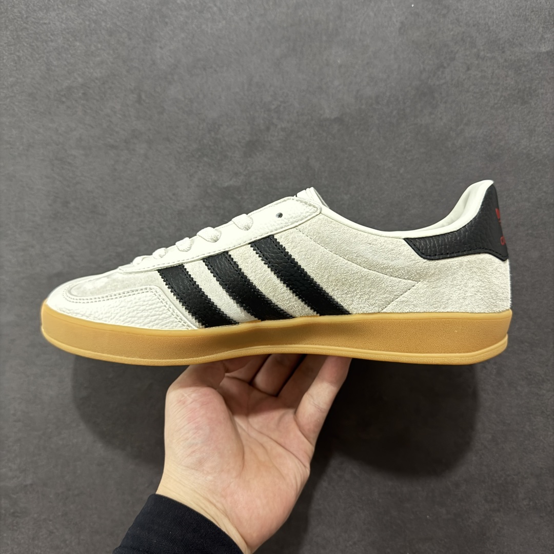 图片[2]-【定制版】Adidas 德训鞋 “Supreme联名-米白”高端定制 大厂纯原品质出货 超高清洁度 细节完美 舒适百搭 低帮休闲板鞋 男女同款 货号：SC9207-726 尺码：36 36.5 37.5 38 38.5 39 40 40.5 41 42 42.5 43 44 44.5 45-选品中心