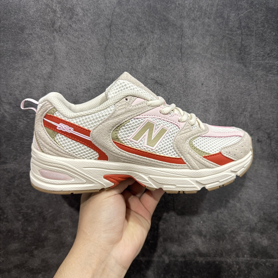 【纯原性价比】New Balance 530 NB530 男女休闲慢跑鞋 MR530JF 大厂出品 所有配色都是原鞋开发 超正版型 超高清洁度和品质 价格更具性价比 实体代购专用订单 配套商长期套现长期补货 全新货品 正常出厂触屏不到的单价 超级跑量款 全套原楦原纸板原厂数据开发 进口三明治网面 原装进口翻毛皮料正确绒感卡色 正确中底拉帮中底网布细节 采用轻质牛剖革拼接透气网眼衬垫织物鞋面材质 T-Beam大底提供足步弓支撑 保持步态稳定 后跟搭载外露缓震胶 鞋身整体以各种深浅不一的灰色覆盖 鞋头以淡蓝色调装饰 网眼衬垫通过不规律的色块实现做旧的美感 泛黄的鞋底更是进一步增添了复古气息 尺码：36 37 37.5 38 38.5 39.5 40 40.5 41.5 42 42.5 43 44 44.5 45-选品中心