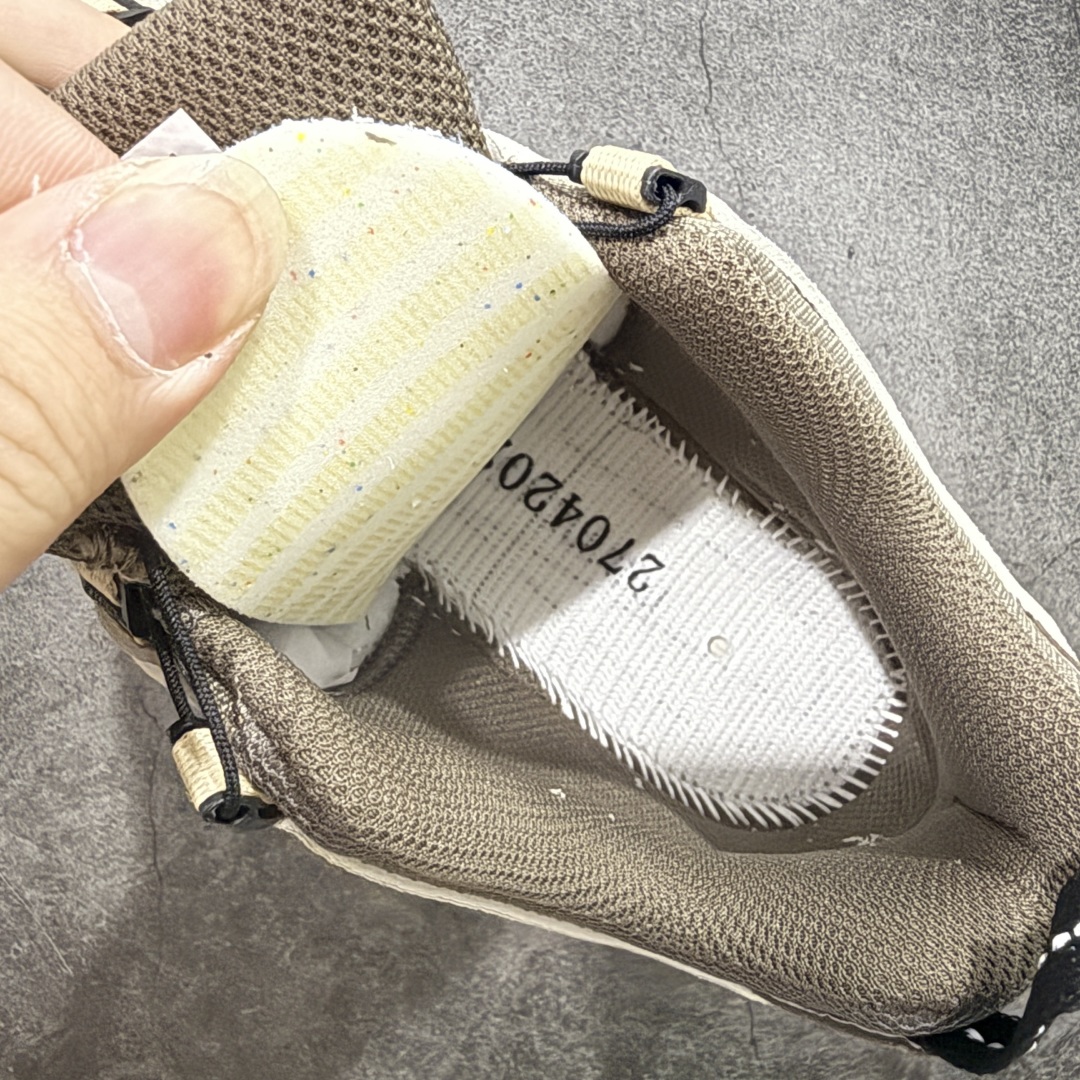 图片[8]-【666版本】SALOMON 萨洛蒙 XA PRO 3D 户外运动 网布减震防滑透气 低帮跑步鞋 男女同款 灰褐色 477920 全新品质 巅峰之作 所有配色均购物原版拆解1：1开发 原材料打造 非市场公版便宜货 私模大底 清洁度比市场所有版本都高 全套原纸板楦头开发 原厂网布配套 确保原汁原味 完美呈现版型 原档数据独家私模五层组合大底 男女鞋同步官方开发至46 原装Ortholite轻量化鞋垫 中底布带钢印编号 原厂TPU锁扣 进口港宝加持 后跟自然饱满 还原公司包裹性 鞋面采用SENSIFT贴合技术 全方位贴合包裹脚型 鞋跟部鞋底牵引设计 提供强大的抓地性能 更适应野外崎岖不平的道路 其3D ADVANCED CHASSIS底盘 材料轻量大化 钉齿设计更具稳定性 防护性 鞋底易磨损区运用CONTAGRIP高耐磨材料 应对城市硬质路面长距离跑考验 尺码：36 36.5 37.5 38 38.5 39 40 40.5 41 42 42.5 43 44 45 46-选品中心