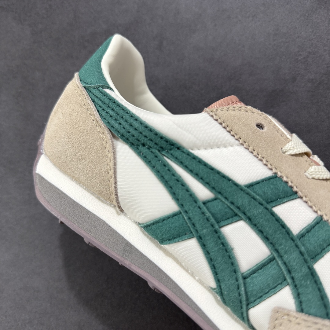 图片[6]-【公司级】Onitsuka Tiger鬼塚虎/鬼冢虎阿甘鞋EDR 78™休闲鞋78系列 中性休闲运动鞋 复古风的日常百搭神器它的设计灵感来源于经典跑步鞋，简约又不失时尚感。经典配色让整双鞋看起来特别温暖，搭配牛仔裤或者休闲裤都非常合适。鞋身采用优质材料制成，穿着起来轻便又舒适，长时间走路也不会觉得累。这双鞋的设计细节也很用心，鞋底纹路清晰，抓地力强，适合各种场合。无论是日常通勤还是周末出游，它都能成为你的最佳拍档。 尺码： 36-45 含半码 编码： AM220240-选品中心