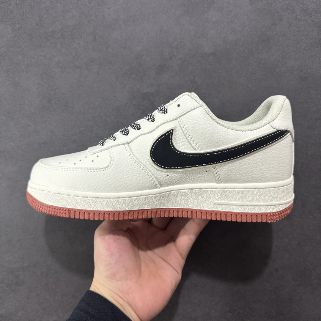 260 NIke Air Force 1 '07 Low “NIKE联名——米黑生胶”空军一号 低帮 运动鞋 休闲鞋 CS5288-021