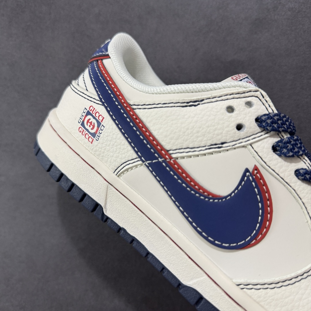 图片[6]-【定制版】Nike SB Dunk Low 古驰联名 红蓝双勾 周年高端定制 低帮休闲板鞋  #定制鞋盒 大厂纯原品质出货 超高清洁度 皮料切割干净无任何毛边 细节完美   货号：XS6089-607 尺码：36 36.5 37.5 38 36.5 39 40 40.5 41 42 42.5 43 44 44.5 45-选品中心