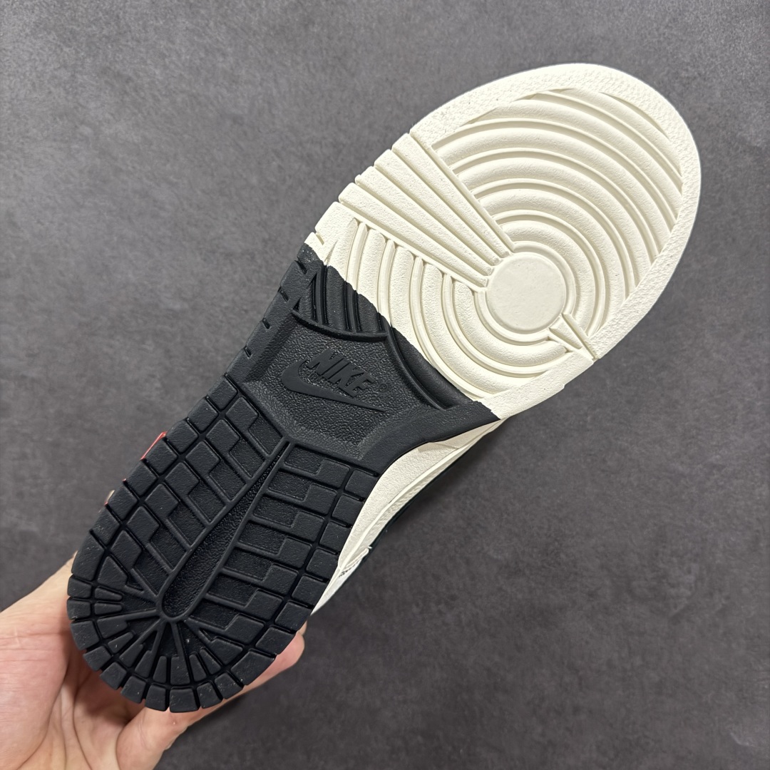 图片[9]-【定制版】Nk SB Dunk Low * 斯图西联名 高端定制 低帮休闲运动板鞋独家版型，柔软高端皮革鞋面，米黑配色，冲击视觉的同时，带来舒适脚感体验 #定制鞋盒 大厂纯原品质出货 超高清洁度 皮料切割干净无任何毛边 细节完美 货号：MM1089-031 尺码：36 36.5 37.5 38 38.5 39 40 40.5 41 42 42.5 43 44 44.5 45-选品中心