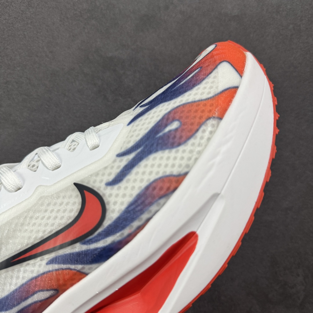 图片[5]-【公司级】NK ZoomX Invincible Run Flyknit 6 轻量跑鞋 飞织低帮休闲运动慢跑鞋 厚底增高 老爹鞋 此鞋专为短跑运动员而生 是为 5 至 10 公里距离的赛事和训练打造 整体设计采用流线型的轻质工程网眼材质构成鞋面 并与其他 Running 旗舰鞋款同样搭载全脚掌 ZoomX 缓冲中底 搭配 Pebax 物料与橡胶外底 ZoomX StreakFly 首发配色以Prototype呈现 其灵感是来自开发期间的磨损测试 透过编号的标记与内侧的预期跑步距离突出研发过程 货号： HQ3498-100 尺码：36 36.5 37.5 38 38.5 39 40 40.5 41 42 42.5 43 44 45-选品中心