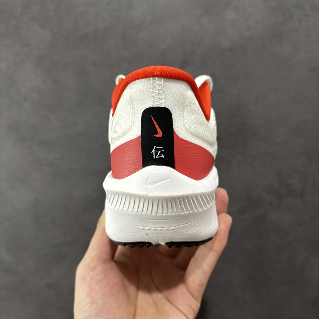 图片[4]-【公司级】NK ZoomX Invincible Run Flyknit 6 轻量跑鞋 飞织低帮休闲运动慢跑鞋 厚底增高 老爹鞋 此鞋专为短跑运动员而生 是为 5 至 10 公里距离的赛事和训练打造 整体设计采用流线型的轻质工程网眼材质构成鞋面 并与其他 Running 旗舰鞋款同样搭载全脚掌 ZoomX 缓冲中底 搭配 Pebax 物料与橡胶外底 ZoomX StreakFly 首发配色以Prototype呈现 其灵感是来自开发期间的磨损测试 透过编号的标记与内侧的预期跑步距离突出研发过程 货号： HQ3498-100 尺码：36 36.5 37.5 38 38.5 39 40 40.5 41 42 42.5 43 44 45-选品中心