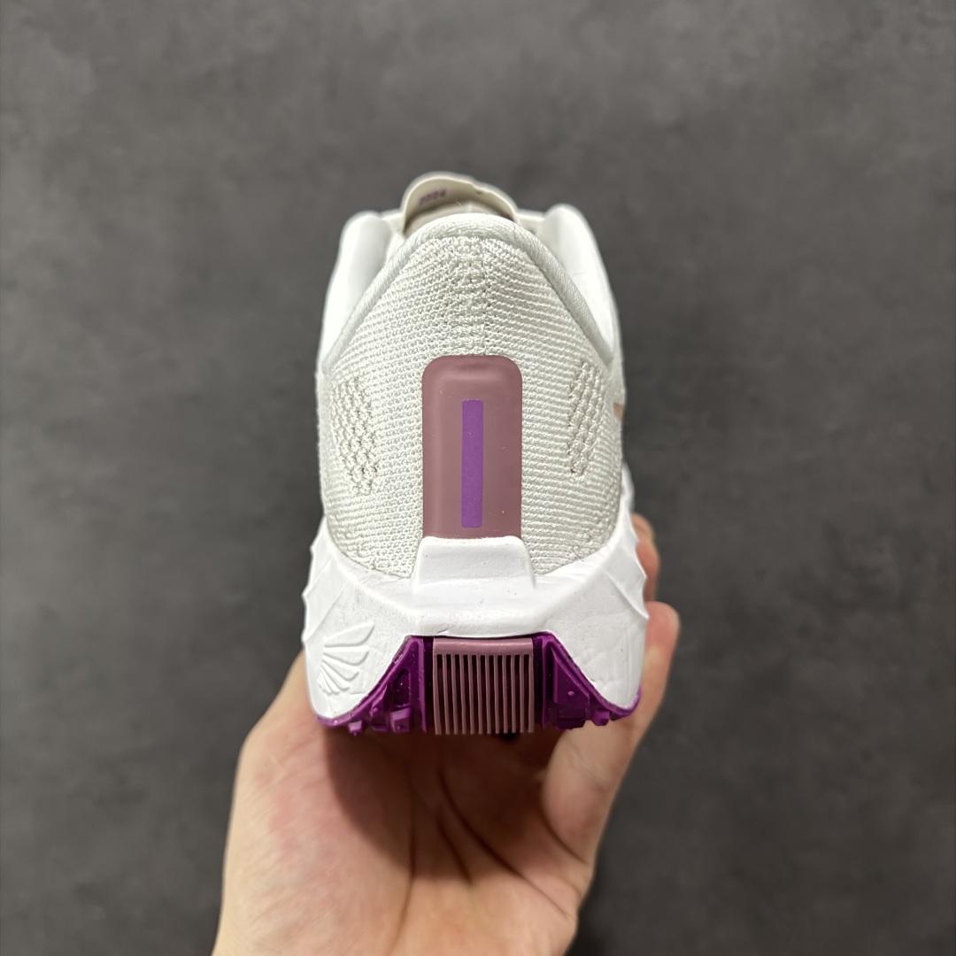 图片[4]-【公司级】Nike Air Zoom Pegasus Plus 耐克飞马加强版系列低帮马拉松休闲运动慢跑鞋 升级原楦原纸版数据开发 采用弹性 Flyknit 飞织鞋面材质 内里嵌入定型海绵 全掌型 ZoomX 泡绵中底 外置防滑耐磨橡胶底片 货号：FQ7261-108 尺码：36 36.5 37.5 38 38.5 39 40 40.5 41 42 42.5 43 44 45-选品中心