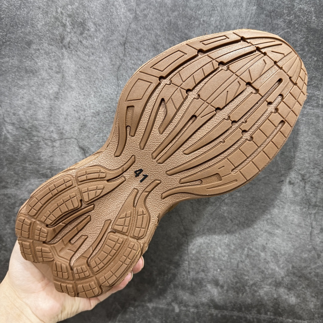 图片[9]-【XA纯原】最新外贸批次 Balenciaga巴黎世家16代 MONDAY 深棕色麂皮 其前卫的设计、夸张的体积和反光细节赋予其特别的轮廓 采用头层牛皮材质制成，带来良好脚感，外观全新造型，鞋身富有潮流感且易穿搭，正确做旧，多层组合橡胶大底防滑耐磨 尺码：35 36 37 38 39 40 41 42 43 44 45 46-选品中心