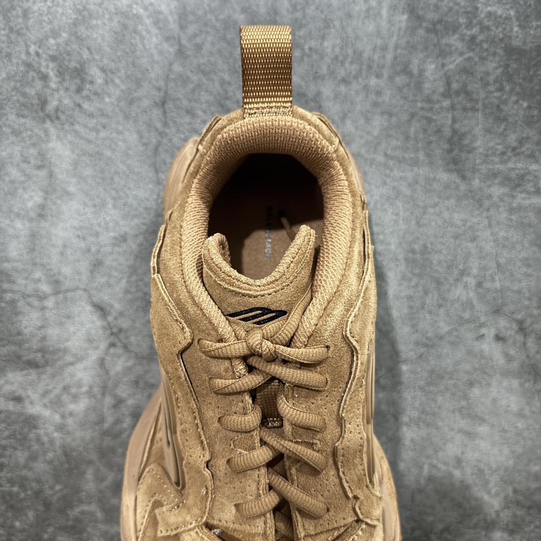 图片[8]-【XA纯原】最新外贸批次 Balenciaga巴黎世家16代 MONDAY 深棕色麂皮 其前卫的设计、夸张的体积和反光细节赋予其特别的轮廓 采用头层牛皮材质制成，带来良好脚感，外观全新造型，鞋身富有潮流感且易穿搭，正确做旧，多层组合橡胶大底防滑耐磨 尺码：35 36 37 38 39 40 41 42 43 44 45 46-选品中心