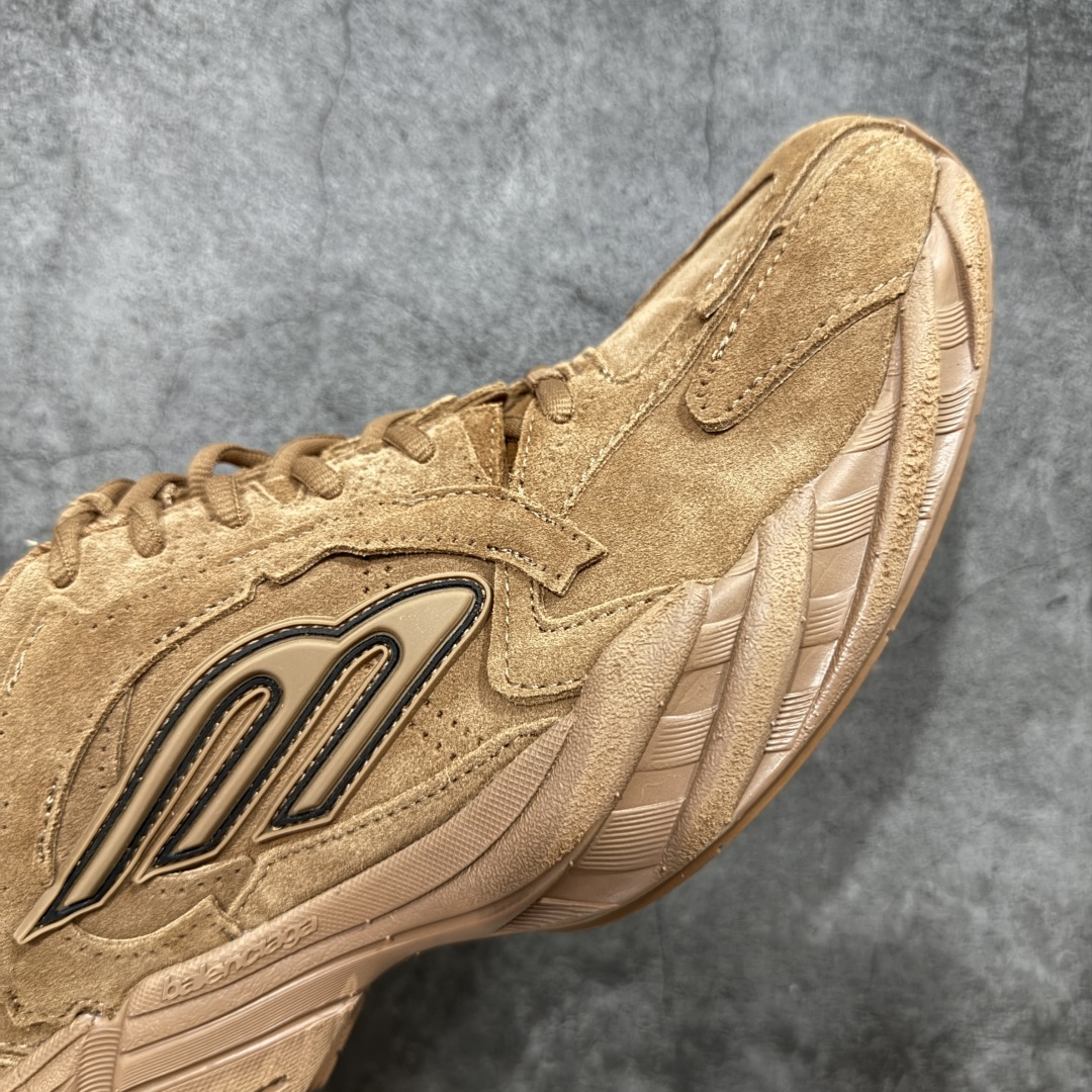 图片[6]-【XA纯原】最新外贸批次 Balenciaga巴黎世家16代 MONDAY 深棕色麂皮 其前卫的设计、夸张的体积和反光细节赋予其特别的轮廓 采用头层牛皮材质制成，带来良好脚感，外观全新造型，鞋身富有潮流感且易穿搭，正确做旧，多层组合橡胶大底防滑耐磨 尺码：35 36 37 38 39 40 41 42 43 44 45 46-选品中心