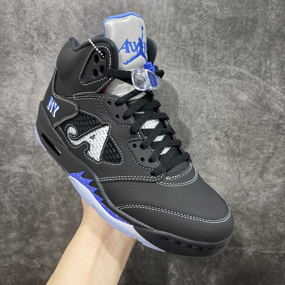 图片[3]-【PK纯原】Awake NY x Air Jordan AJ5 联名黑蓝 DV4982-004 SZ原厂全套原楦原纸板磨具开发 原厂皮料加持 原厂港宝加持定型后跟R度完美 同源原厂电绣 飞人针数密度立体效果一致 原厂拉帮手法 原厂配置纸衬高频鞋盒 原厂指令配双鞋带 原厂TPU网格鞋带扣 超高鞋面清洁度 最高QC检验标准 控制溢胶瑕疵 到手可放心比对发售原鞋 上脚百分百充正驾驭 尺码：40 40.5 41 42 42.5 43 44 44.5 45 46 47.5-选品中心