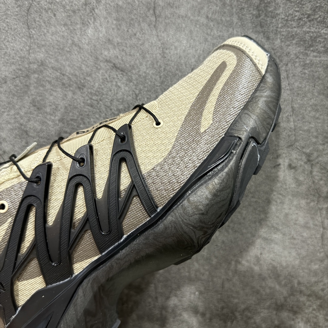 图片[6]-【巅峰版】SALOMON萨洛蒙 XT PU.RE ADVANCED 舒适百搭耐磨 低帮 越野跑步鞋 男女同款 黑棕 474462 萨洛蒙潮流越野机能户外功能鞋 纯原外贸平台特供订单 耗时半年巨作 全套原纸板楦头开发 原厂特供网布配套加持 确保原汁原味 完美呈现版型 原档数据独家私模五层组合大底 男女鞋同步官方开发至46.5 原装Ortholite轻量化鞋垫 中底布带钢印编号 原厂TPU锁扣 进口港宝加持 后跟自然饱满 还原公司包裹性 基于 SALOMON 初代 XT 鞋身造型并搭载 4D ADVANCED CHASSIS™ 大底打造而成 带来了多项足部控制与保护等功能性 如在运动过程中控制左右晃动的过程而提高稳定性、改善长途越野过程中足中到足尖的过渡、提高感知岩石的精确度以抵抗尖锐物体对脚底的伤害以及采用动态缓冲来增强穿着舒适感 从而减轻疲劳感 使其成为一双舒适且安全的户外之履 尺码：36 36.5 37.5 38 38.5 39 40 40.5 41 42 42.5 43 44 44.5 45-选品中心