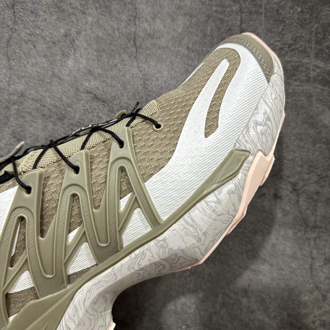 图片[6]-【巅峰版】SALOMON萨洛蒙 XT PU.RE ADVANCED 舒适百搭耐磨 低帮 越野跑步鞋 男女同款 灰绿 478026 萨洛蒙潮流越野机能户外功能鞋 纯原外贸平台特供订单 耗时半年巨作 全套原纸板楦头开发 原厂特供网布配套加持 确保原汁原味 完美呈现版型 原档数据独家私模五层组合大底 男女鞋同步官方开发至46.5 原装Ortholite轻量化鞋垫 中底布带钢印编号 原厂TPU锁扣 进口港宝加持 后跟自然饱满 还原公司包裹性 基于 SALOMON 初代 XT 鞋身造型并搭载 4D ADVANCED CHASSIS™ 大底打造而成 带来了多项足部控制与保护等功能性 如在运动过程中控制左右晃动的过程而提高稳定性、改善长途越野过程中足中到足尖的过渡、提高感知岩石的精确度以抵抗尖锐物体对脚底的伤害以及采用动态缓冲来增强穿着舒适感 从而减轻疲劳感 使其成为一双舒适且安全的户外之履 尺码：36 36.5 37.5 38 38.5 39 40 40.5 41 42 42.5 43 44 44.5 45-选品中心