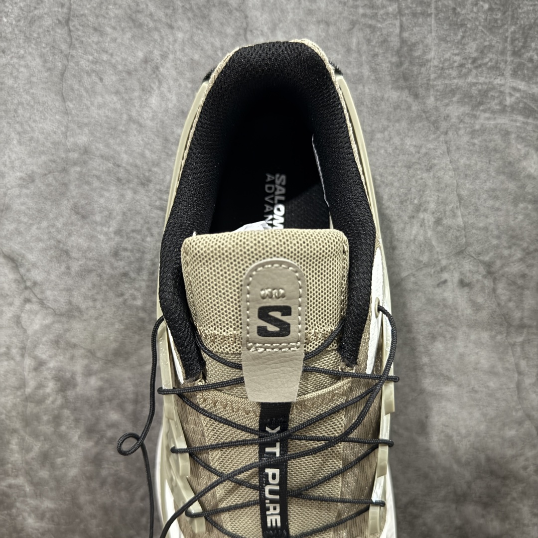 图片[8]-【巅峰版】SALOMON萨洛蒙 XT PU.RE ADVANCED 舒适百搭耐磨 低帮 越野跑步鞋 男女同款 灰绿 478026 萨洛蒙潮流越野机能户外功能鞋 纯原外贸平台特供订单 耗时半年巨作 全套原纸板楦头开发 原厂特供网布配套加持 确保原汁原味 完美呈现版型 原档数据独家私模五层组合大底 男女鞋同步官方开发至46.5 原装Ortholite轻量化鞋垫 中底布带钢印编号 原厂TPU锁扣 进口港宝加持 后跟自然饱满 还原公司包裹性 基于 SALOMON 初代 XT 鞋身造型并搭载 4D ADVANCED CHASSIS™ 大底打造而成 带来了多项足部控制与保护等功能性 如在运动过程中控制左右晃动的过程而提高稳定性、改善长途越野过程中足中到足尖的过渡、提高感知岩石的精确度以抵抗尖锐物体对脚底的伤害以及采用动态缓冲来增强穿着舒适感 从而减轻疲劳感 使其成为一双舒适且安全的户外之履 尺码：36 36.5 37.5 38 38.5 39 40 40.5 41 42 42.5 43 44 44.5 45-选品中心