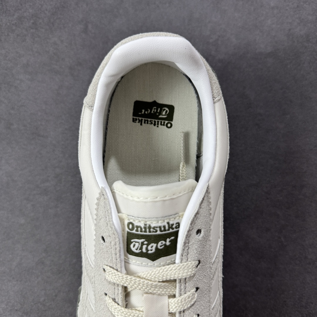 图片[7]-【公司级】Onitsuka Tiger鬼塚虎/鬼冢虎阿甘鞋EDR 78™休闲鞋78系列 中性休闲运动鞋 复古风的日常百搭神器它的设计灵感来源于经典跑步鞋，简约又不失时尚感。经典配色让整双鞋看起来特别温暖，搭配牛仔裤或者休闲裤都非常合适。鞋身采用优质材料制成，穿着起来轻便又舒适，长时间走路也不会觉得累。这双鞋的设计细节也很用心，鞋底纹路清晰，抓地力强，适合各种场合。无论是日常通勤还是周末出游，它都能成为你的最佳拍档。 尺码： 36-45 含半码 编码： FS220240-选品中心