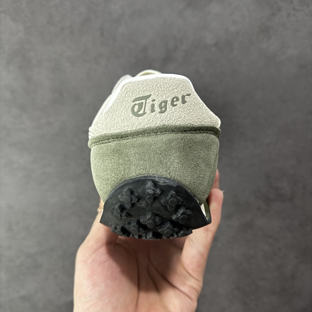 图片[4]-【公司级】Onitsuka Tiger鬼塚虎/鬼冢虎阿甘鞋EDR 78™休闲鞋78系列 中性休闲运动鞋 复古风的日常百搭神器它的设计灵感来源于经典跑步鞋，简约又不失时尚感。经典配色让整双鞋看起来特别温暖，搭配牛仔裤或者休闲裤都非常合适。鞋身采用优质材料制成，穿着起来轻便又舒适，长时间走路也不会觉得累。这双鞋的设计细节也很用心，鞋底纹路清晰，抓地力强，适合各种场合。无论是日常通勤还是周末出游，它都能成为你的最佳拍档。 尺码： 36-45 含半码 编码： FS220240-选品中心