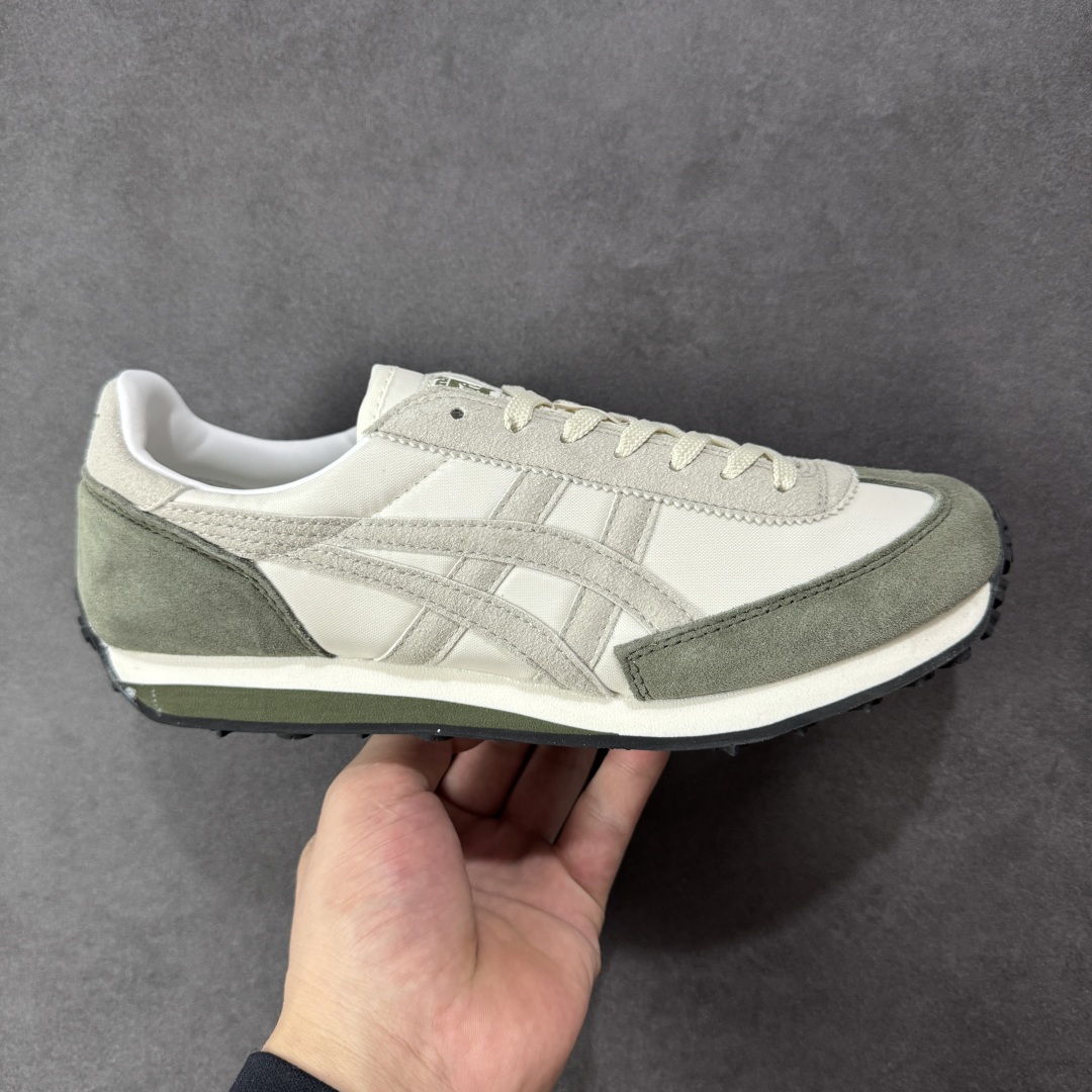 【公司级】Onitsuka Tiger鬼塚虎/鬼冢虎阿甘鞋EDR 78™休闲鞋78系列 中性休闲运动鞋 复古风的日常百搭神器它的设计灵感来源于经典跑步鞋,简约又不失时尚感。经典配色让整双鞋看起来特别温暖,搭配牛仔裤或者休闲裤都非常合适。鞋身采用优质材料制成,穿着起来轻便又舒适,长时间走路也不会觉得累。这双鞋的设计细节也很用心,鞋底纹路清晰,抓地力强,适合各种场合。无论是日常通勤还是周末出游,它都能成为你的最佳拍档。 尺码: 36-45 含半码 编码: FS220240-选品中心