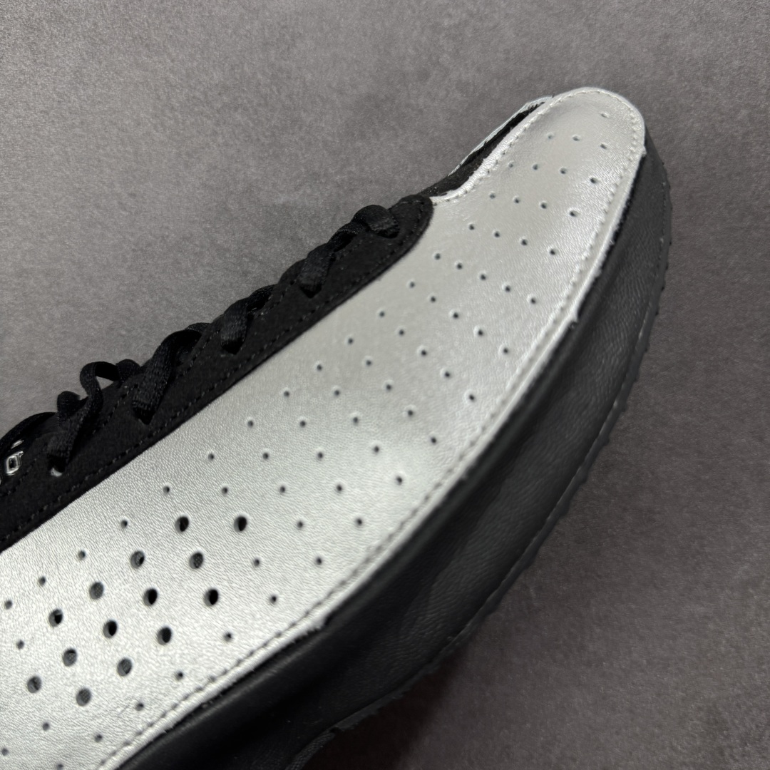 图片[5]-【公司H版】Nike Air Superfly 舒适百搭防滑耐磨 低帮跑步鞋 女款 黑银色 IB5824-200 市场首发版本出货 原版开发 黑银配色超酷，未来感拉满 鞋很轻盈，鞋型偏窄 可以选择大一码，显的脚长一些 可盐可甜 颜值在线 春夏百搭款 尺码：35.5 36 36.5 37 38 38.5 39 40-选品中心