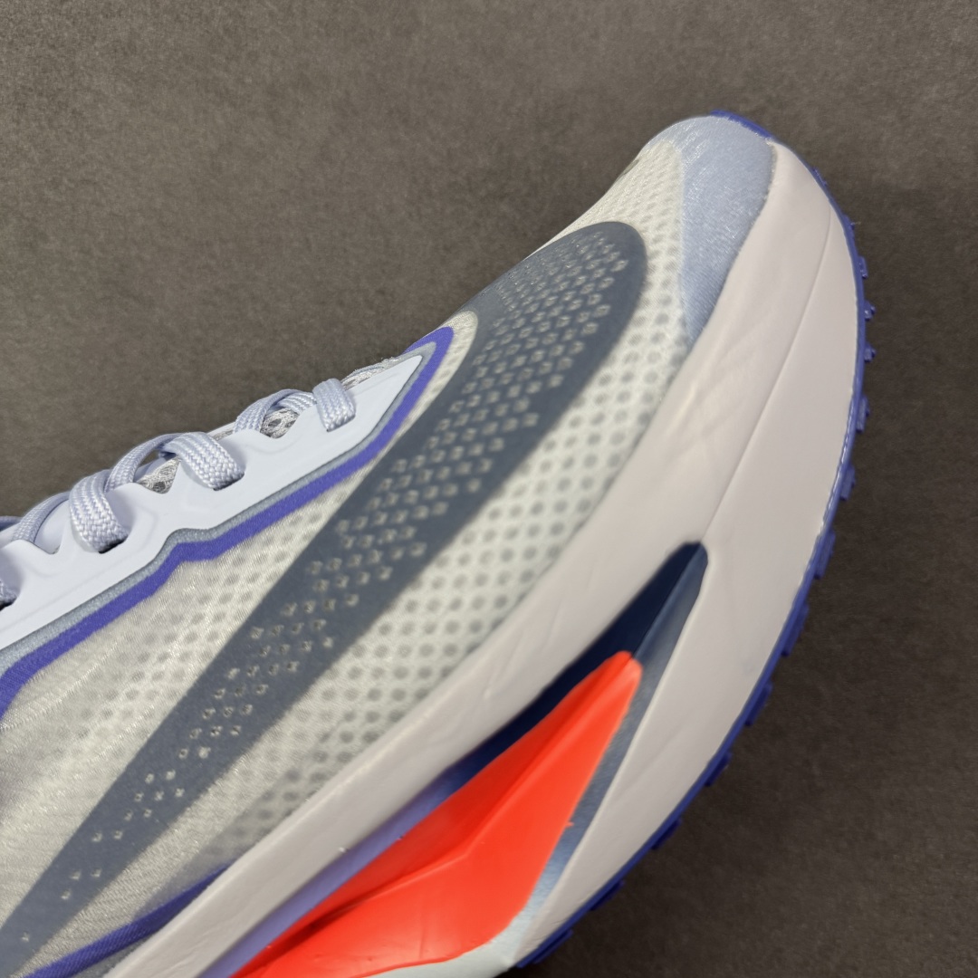 图片[5]-【公司级】NK ZoomX Invincible Run Flyknit 6 轻量跑鞋 飞织低帮休闲运动慢跑鞋 厚底增高 老爹鞋 此鞋专为短跑运动员而生 是为 5 至 10 公里距离的赛事和训练打造 整体设计采用流线型的轻质工程网眼材质构成鞋面 并与其他 Running 旗舰鞋款同样搭载全脚掌 ZoomX 缓冲中底 搭配 Pebax 物料与橡胶外底 ZoomX StreakFly 首发配色以Prototype呈现 其灵感是来自开发期间的磨损测试 透过编号的标记与内侧的预期跑步距离突出研发过程 货号： FN8454-002 尺码：36 36.5 37.5 38 38.5 39 40 40.5 41 42 42.5 43 44 45-选品中心