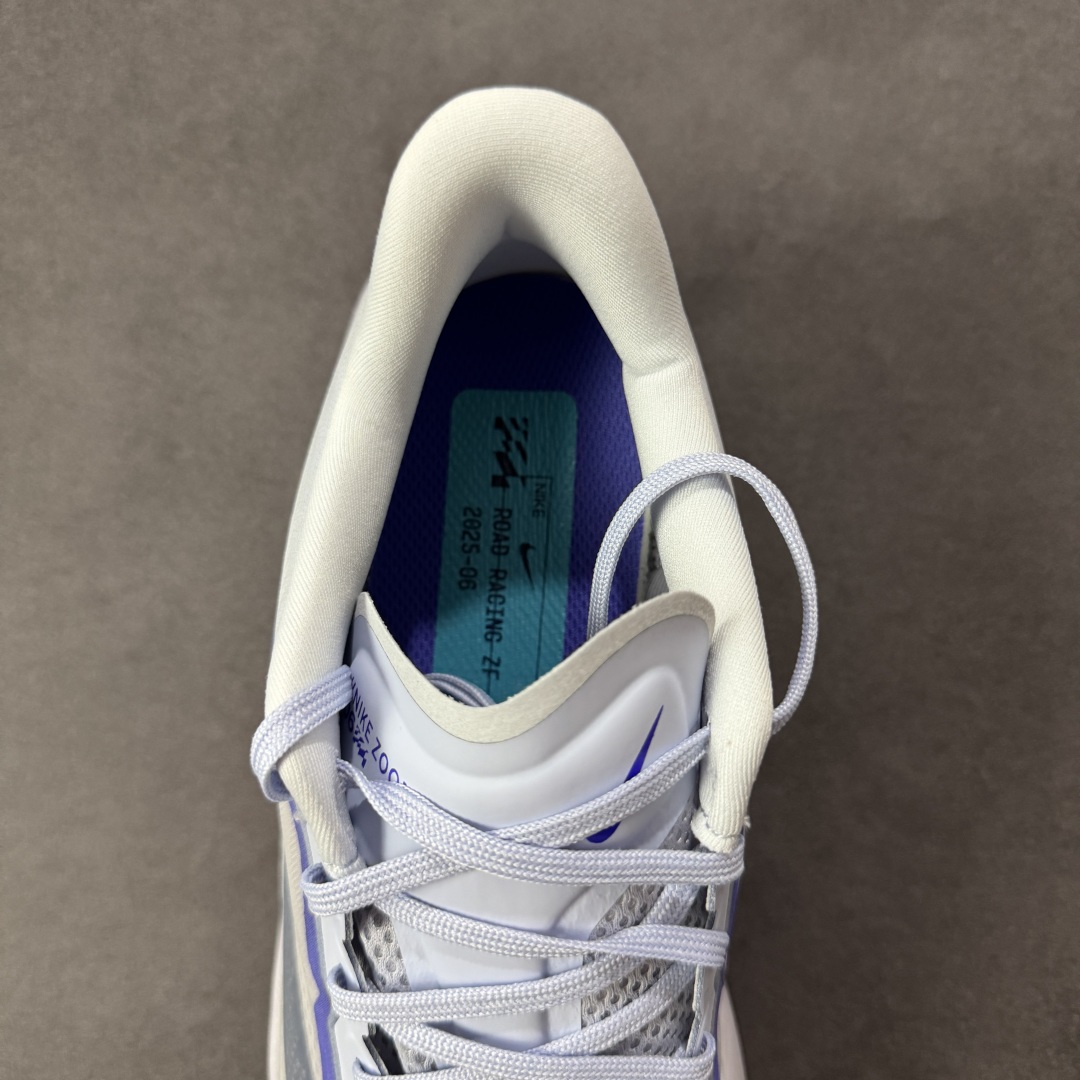 图片[7]-【公司级】NK ZoomX Invincible Run Flyknit 6 轻量跑鞋 飞织低帮休闲运动慢跑鞋 厚底增高 老爹鞋 此鞋专为短跑运动员而生 是为 5 至 10 公里距离的赛事和训练打造 整体设计采用流线型的轻质工程网眼材质构成鞋面 并与其他 Running 旗舰鞋款同样搭载全脚掌 ZoomX 缓冲中底 搭配 Pebax 物料与橡胶外底 ZoomX StreakFly 首发配色以Prototype呈现 其灵感是来自开发期间的磨损测试 透过编号的标记与内侧的预期跑步距离突出研发过程 货号： FN8454-002 尺码：36 36.5 37.5 38 38.5 39 40 40.5 41 42 42.5 43 44 45-选品中心