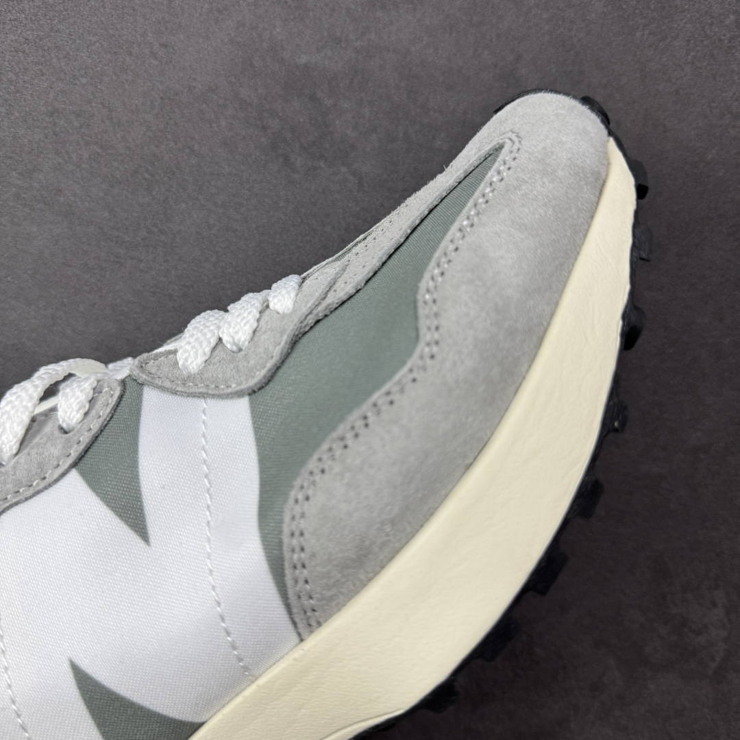 图片[5]-【K8版本】NB新百伦New Balance NB327系列复古休闲运动慢跑鞋 MS327LAB 全新 New Balance 327 系列，以更纯粹的复古风格设计打造的全新造型。侧身还以解构设计，将 N 字标志以做旧压花样式呈现，样式别具新意。而麂皮、冲孔皮革的塑造，则呈现出高级怀旧气质，也让鞋款在奢华时装风格与运动氛围之间达到了平衡。 尺码：36～45半-选品中心