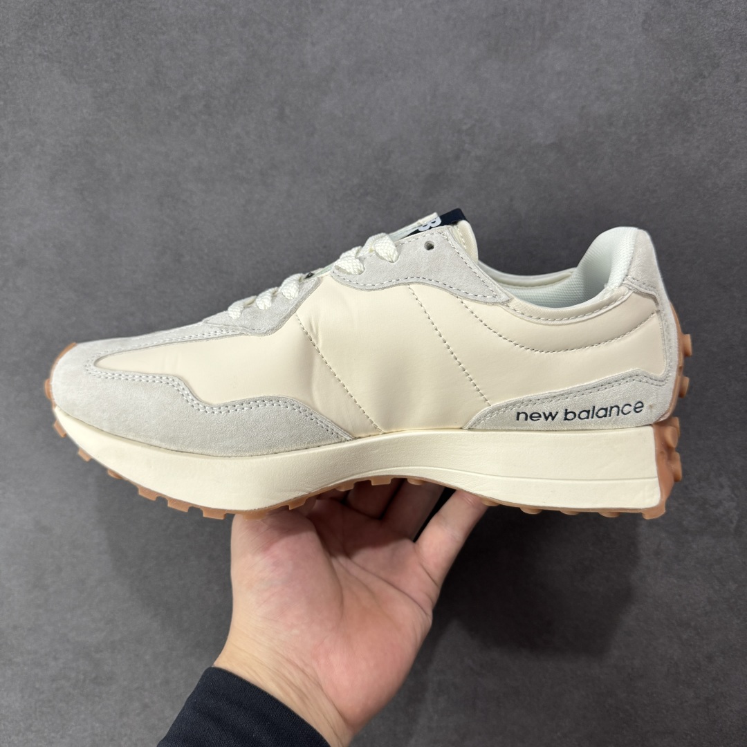 图片[2]-【K8版本】NB新百伦New Balance NB327系列复古休闲运动慢跑鞋 WS327KB 全新 New Balance 327 系列，以更纯粹的复古风格设计打造的全新造型。侧身还以解构设计，将 N 字标志以做旧压花样式呈现，样式别具新意。而麂皮、冲孔皮革的塑造，则呈现出高级怀旧气质，也让鞋款在奢华时装风格与运动氛围之间达到了平衡。 尺码：36～45半-选品中心