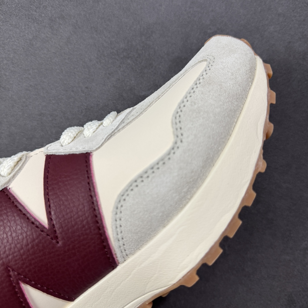 图片[5]-【K8版本】NB新百伦New Balance NB327系列复古休闲运动慢跑鞋 WS327KA 全新 New Balance 327 系列，以更纯粹的复古风格设计打造的全新造型。侧身还以解构设计，将 N 字标志以做旧压花样式呈现，样式别具新意。而麂皮、冲孔皮革的塑造，则呈现出高级怀旧气质，也让鞋款在奢华时装风格与运动氛围之间达到了平衡。 尺码：36～45半-选品中心