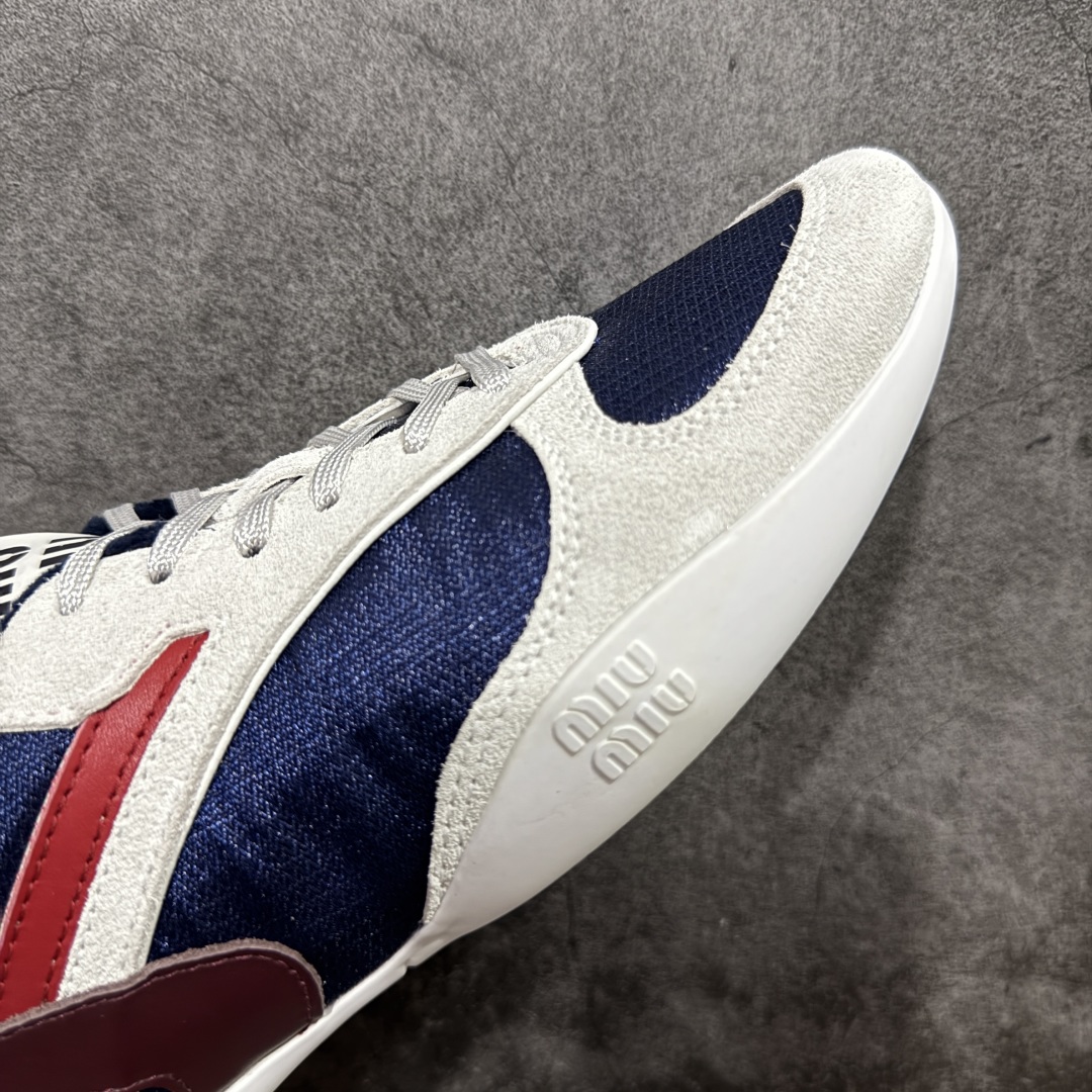 图片[6]-【渠道礼盒版】MiuMiu缪缪 Gymnasium 绒面革 圆头系带 薄底鞋 低帮 生活休闲鞋 男女鞋 私人订单 顶级礼盒包装 原版开发打造 区别市场所有版本 一切细节均对标原版 皮料 面料 大底均与原版对比无差别 无任何色差 欢迎对比 市场最高版 尺码：36-44-选品中心