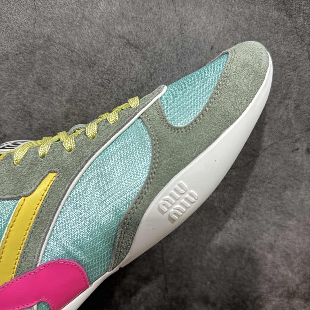 图片[6]-【渠道礼盒版】MiuMiu缪缪 Gymnasium 绒面革 圆头系带 薄底鞋 低帮 生活休闲鞋 男女鞋 私人订单 顶级礼盒包装 原版开发打造 区别市场所有版本 一切细节均对标原版 皮料 面料 大底均与原版对比无差别 无任何色差 欢迎对比 市场最高版 尺码：36-44-选品中心