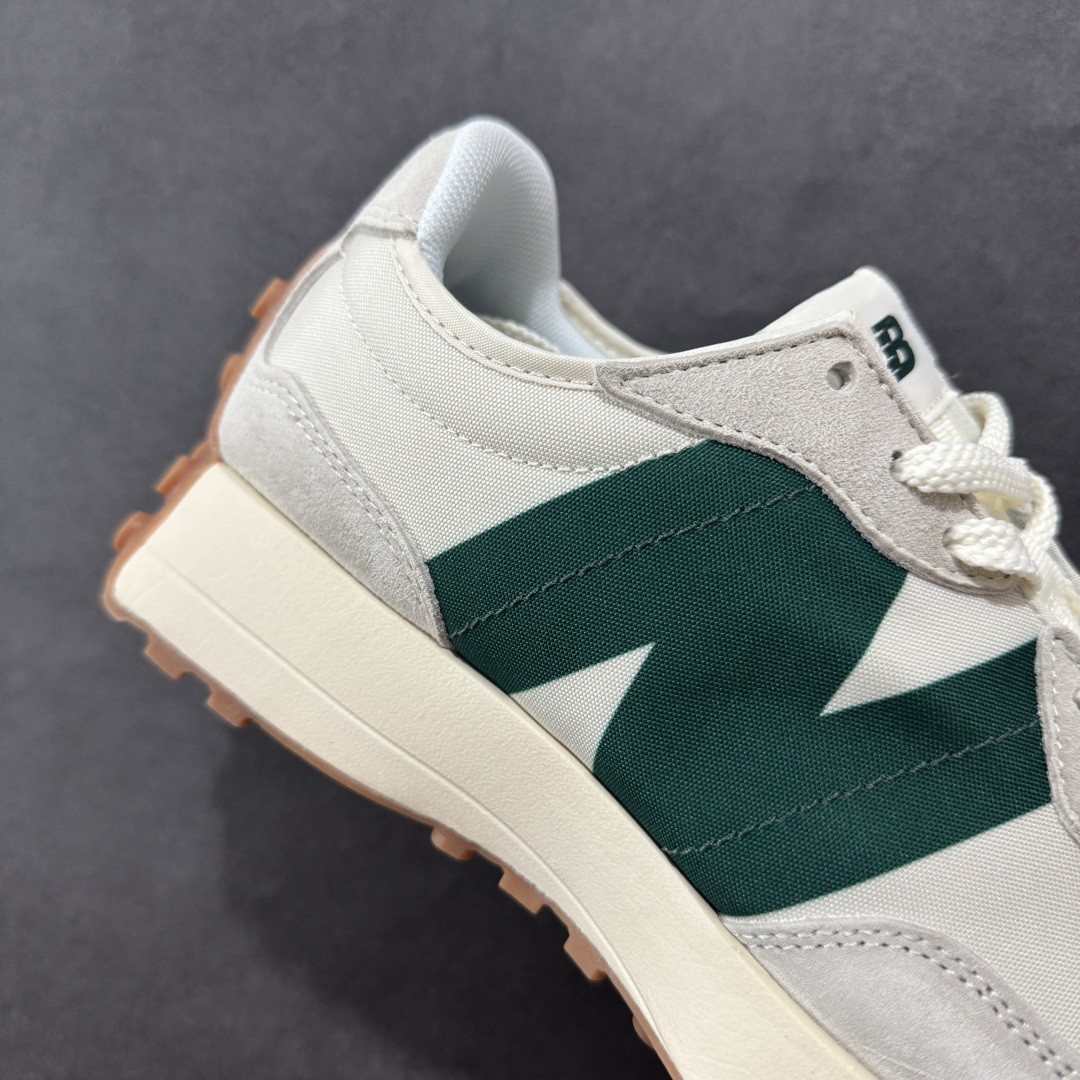 图片[6]-【K8版本】NB新百伦New Balance NB327系列复古休闲运动慢跑鞋 MS327HR1 全新 New Balance 327 系列，以更纯粹的复古风格设计打造的全新造型。侧身还以解构设计，将 N 字标志以做旧压花样式呈现，样式别具新意。而麂皮、冲孔皮革的塑造，则呈现出高级怀旧气质，也让鞋款在奢华时装风格与运动氛围之间达到了平衡。 尺码：36～45半-选品中心