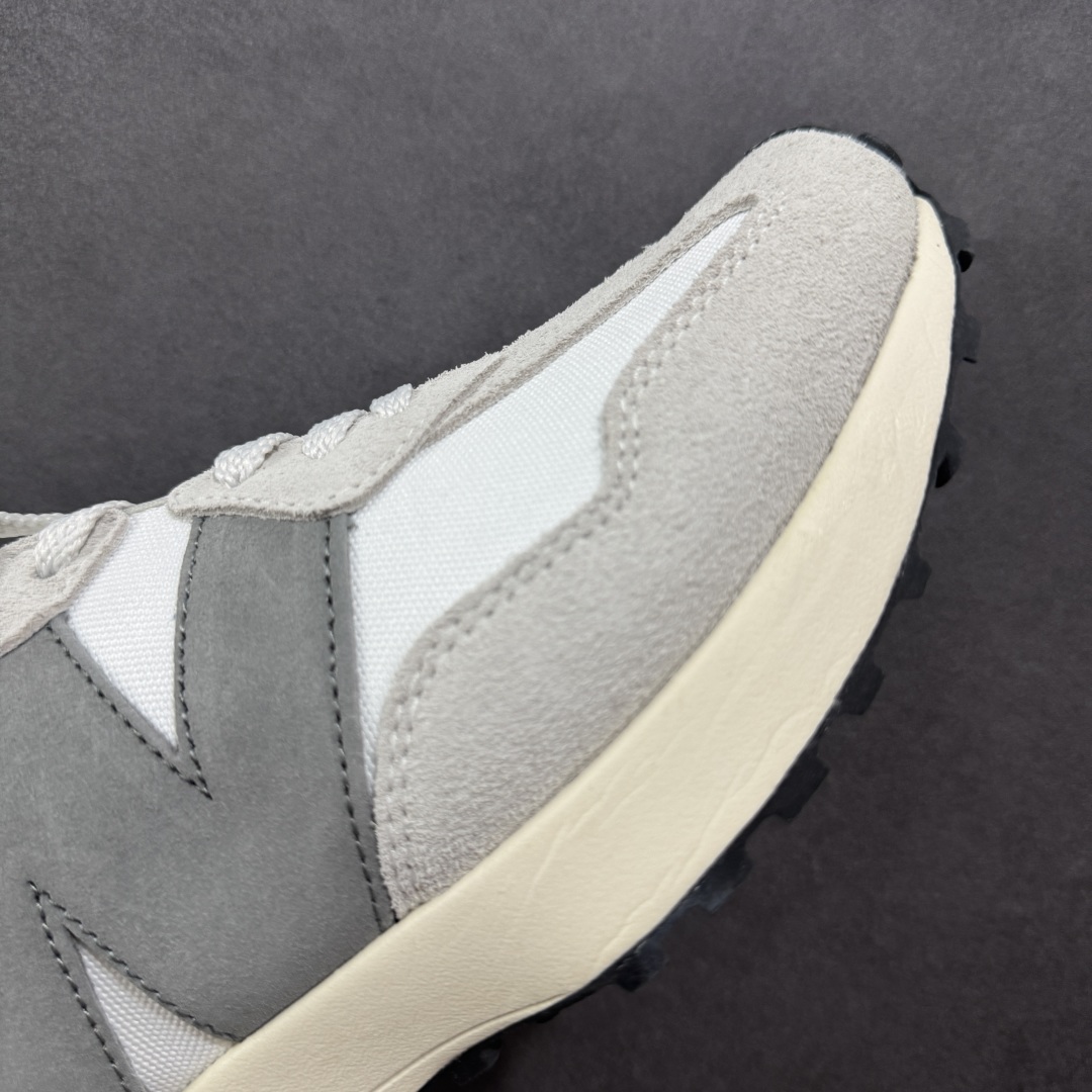 图片[5]-【K8版本】NB新百伦New Balance NB327系列复古休闲运动慢跑鞋 MS327WE 全新 New Balance 327 系列，以更纯粹的复古风格设计打造的全新造型。侧身还以解构设计，将 N 字标志以做旧压花样式呈现，样式别具新意。而麂皮、冲孔皮革的塑造，则呈现出高级怀旧气质，也让鞋款在奢华时装风格与运动氛围之间达到了平衡。 尺码：36～45半-选品中心