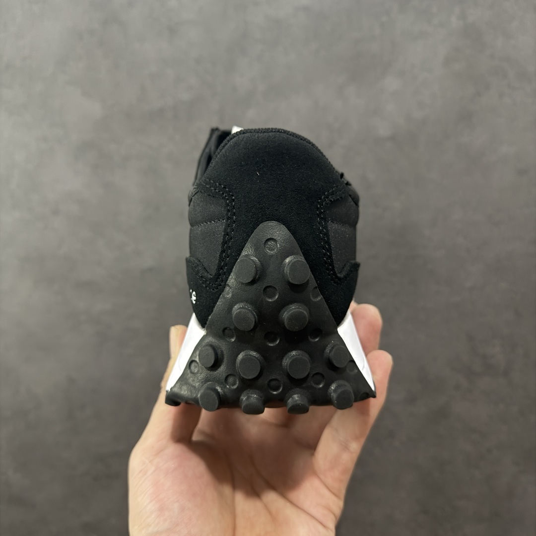 图片[4]-【K8版本】NB新百伦New Balance NB327系列复古休闲运动慢跑鞋 MS327CPG 全新 New Balance 327 系列，以更纯粹的复古风格设计打造的全新造型。侧身还以解构设计，将 N 字标志以做旧压花样式呈现，样式别具新意。而麂皮、冲孔皮革的塑造，则呈现出高级怀旧气质，也让鞋款在奢华时装风格与运动氛围之间达到了平衡。 尺码：36～45半-选品中心