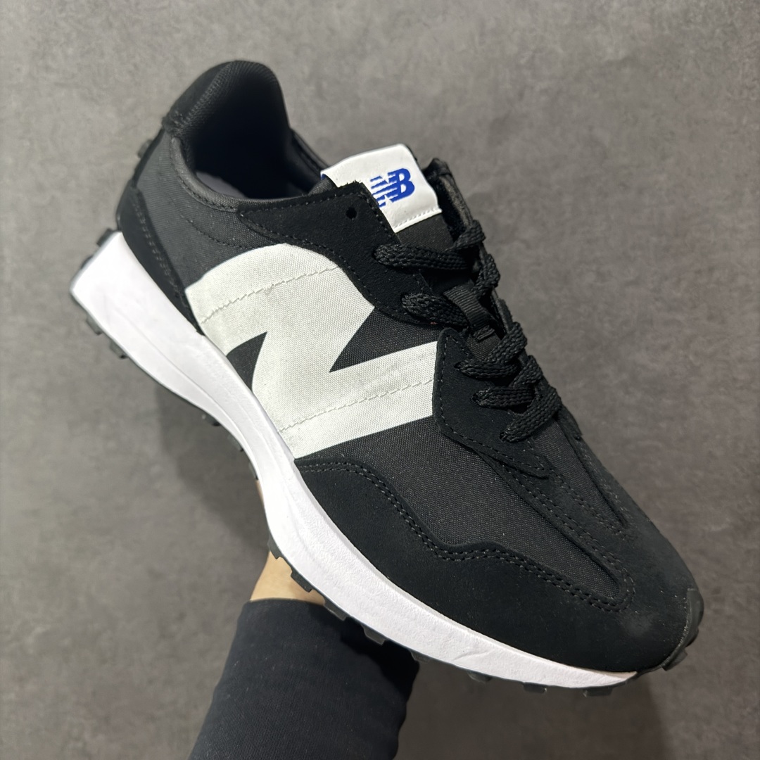 图片[3]-【K8版本】NB新百伦New Balance NB327系列复古休闲运动慢跑鞋 MS327CPG 全新 New Balance 327 系列，以更纯粹的复古风格设计打造的全新造型。侧身还以解构设计，将 N 字标志以做旧压花样式呈现，样式别具新意。而麂皮、冲孔皮革的塑造，则呈现出高级怀旧气质，也让鞋款在奢华时装风格与运动氛围之间达到了平衡。 尺码：36～45半-选品中心