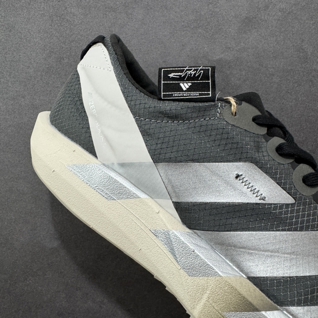 图片[6]-【公司级】阿迪达斯 Adidas Adizero Adios 9 M 阿迪超轻透气缓震跑鞋 马牌橡胶大底+超临界爆米花中底+尼龙抗扭片 此款是ADIOS系列最轻的鞋 41.5#单只170克 整体外观造型与adiZero Adios Pro EVO 1非常相似 中底配置方面搭载全掌Lightstrike Pro 鞋面采用透气网面示人 契合日常训练鞋的定位 更加耐用 外底给到了马牌橡胶 及上代竞速旗舰adidas Adizero Adios Pro 3区域分布 货号：JS3151 尺码：36 36.5 37 38 38.5 39 40 40.5 41 42 42.5 43 44 44.5 45-选品中心