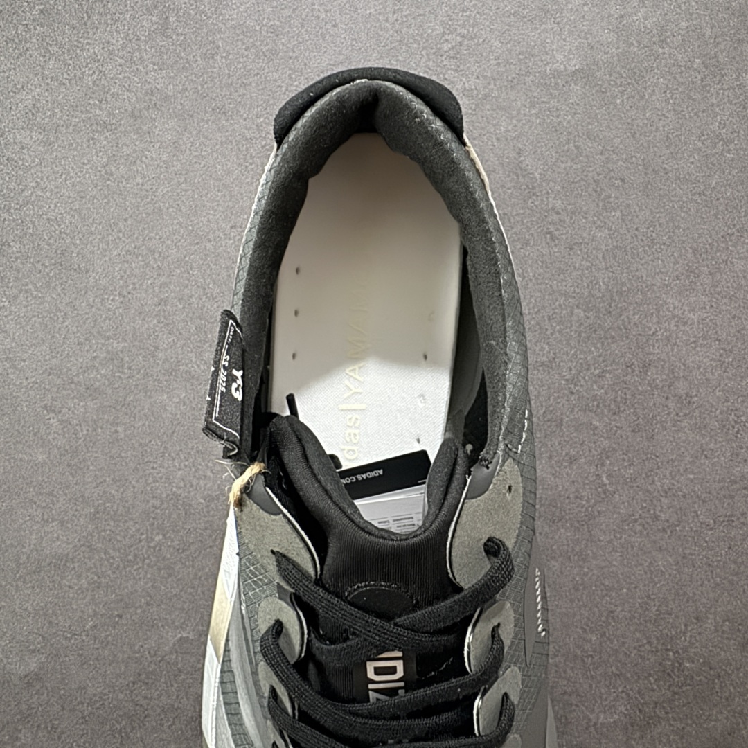 图片[7]-【公司级】阿迪达斯 Adidas Adizero Adios 9 M 阿迪超轻透气缓震跑鞋 马牌橡胶大底+超临界爆米花中底+尼龙抗扭片 此款是ADIOS系列最轻的鞋 41.5#单只170克 整体外观造型与adiZero Adios Pro EVO 1非常相似 中底配置方面搭载全掌Lightstrike Pro 鞋面采用透气网面示人 契合日常训练鞋的定位 更加耐用 外底给到了马牌橡胶 及上代竞速旗舰adidas Adizero Adios Pro 3区域分布 货号：JS3151 尺码：36 36.5 37 38 38.5 39 40 40.5 41 42 42.5 43 44 44.5 45-选品中心