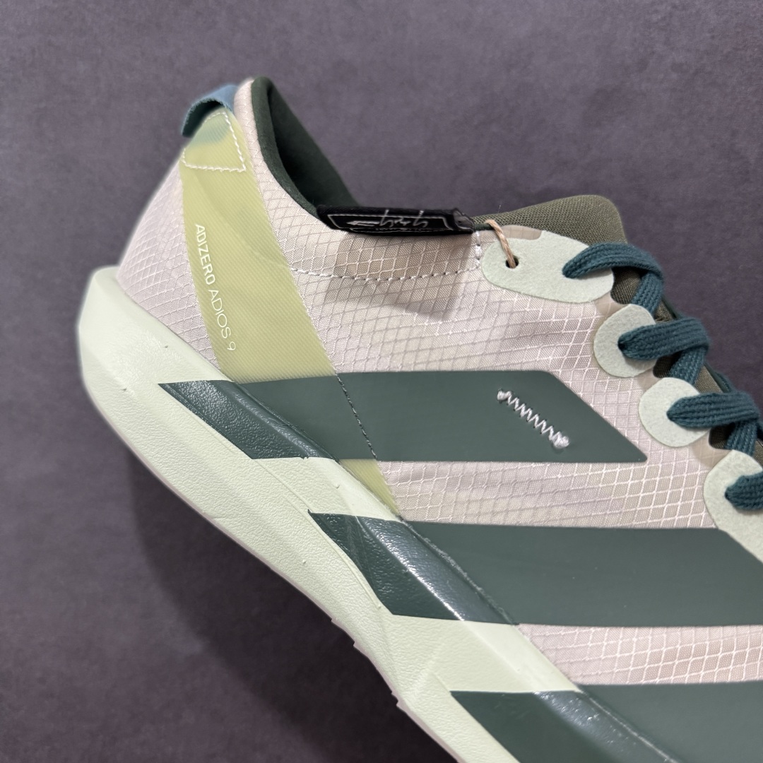 图片[6]-【公司级】阿迪达斯 Adidas Adizero Adios 9 M 阿迪超轻透气缓震跑鞋 马牌橡胶大底+超临界爆米花中底+尼龙抗扭片 此款是ADIOS系列最轻的鞋 41.5#单只170克 整体外观造型与adiZero Adios Pro EVO 1非常相似 中底配置方面搭载全掌Lightstrike Pro 鞋面采用透气网面示人 契合日常训练鞋的定位 更加耐用 外底给到了马牌橡胶 及上代竞速旗舰adidas Adizero Adios Pro 3区域分布 货号：JS3138 尺码：36 36.5 37 38 38.5 39 40 40.5 41 42 42.5 43 44 44.5 45-选品中心