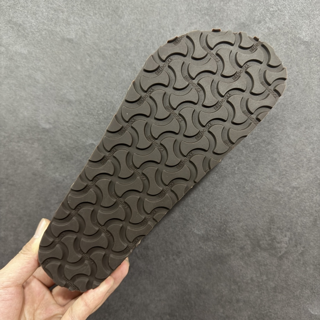图片[9]-【莞顶纯原】勃肯 Birkenstock 优雅老钱风 乐福拖 广东原产#德国百年知名鞋履品牌·勃肯Birkenstock 勃肯#采用质地柔软绒面材质#中底搭载缓震软木橡胶 其特有的鞋床设计，贴合脚面穿着舒适 Birkenstock Milano中性软木鞋底经典款式，非常好搭，鞋底结实耐磨，适合夏天。 尺码：35-45-选品中心