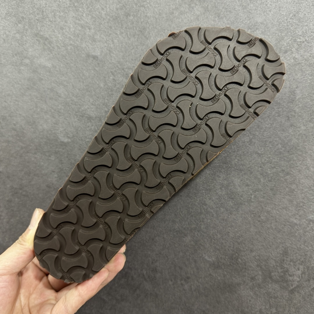 图片[9]-【莞顶纯原】勃肯 Birkenstock 优雅老钱风 乐福拖 广东原产#德国百年知名鞋履品牌·勃肯Birkenstock 勃肯#采用质地柔软绒面材质#中底搭载缓震软木橡胶 其特有的鞋床设计，贴合脚面穿着舒适 Birkenstock Milano中性软木鞋底经典款式，非常好搭，鞋底结实耐磨，适合夏天。 尺码：35-45-选品中心