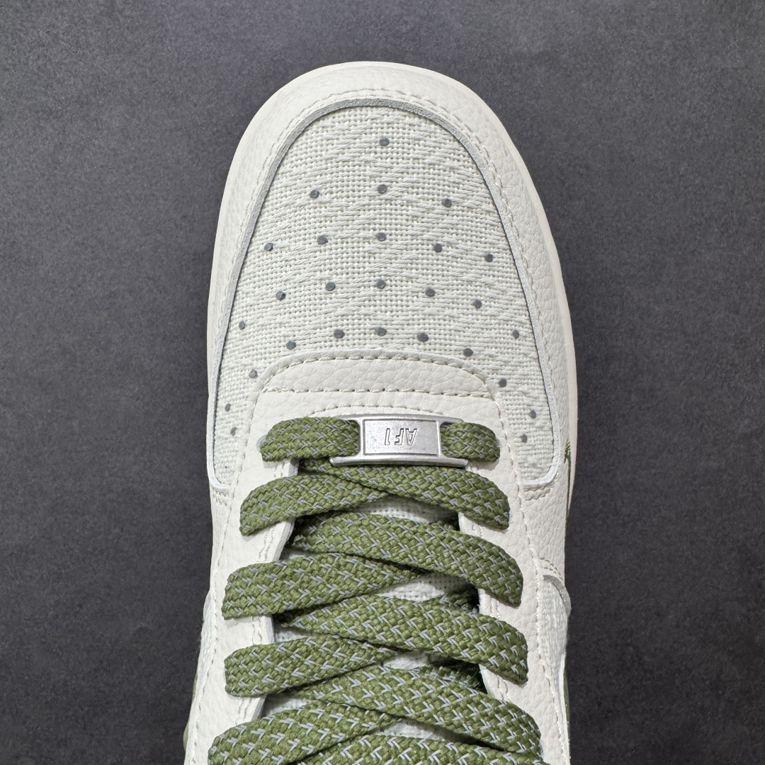 图片[8]-【定制版】Nike Air Force 1\’07 Low LV联名 亚麻米绿勾 空军一号低帮休闲板鞋 XX3168-192  #在璀璨的星空之中，恒星们以各自独特的颜色闪耀。黄色星星通常是温度较低的老年恒星，散发着温暖而柔和的光，如一位沧桑的智者，见证着宇宙的变迁。而蓝色星星则是温度极高的存在，表面温度可达25000°C，它们犹如宇宙中的精灵，以耀眼的蓝光展现着宇宙的神秘与活力  尺码：36 36.5 37.5 38 38.5 39 40 40.5 41 42 42.5 43 44 44.5 45-选品中心