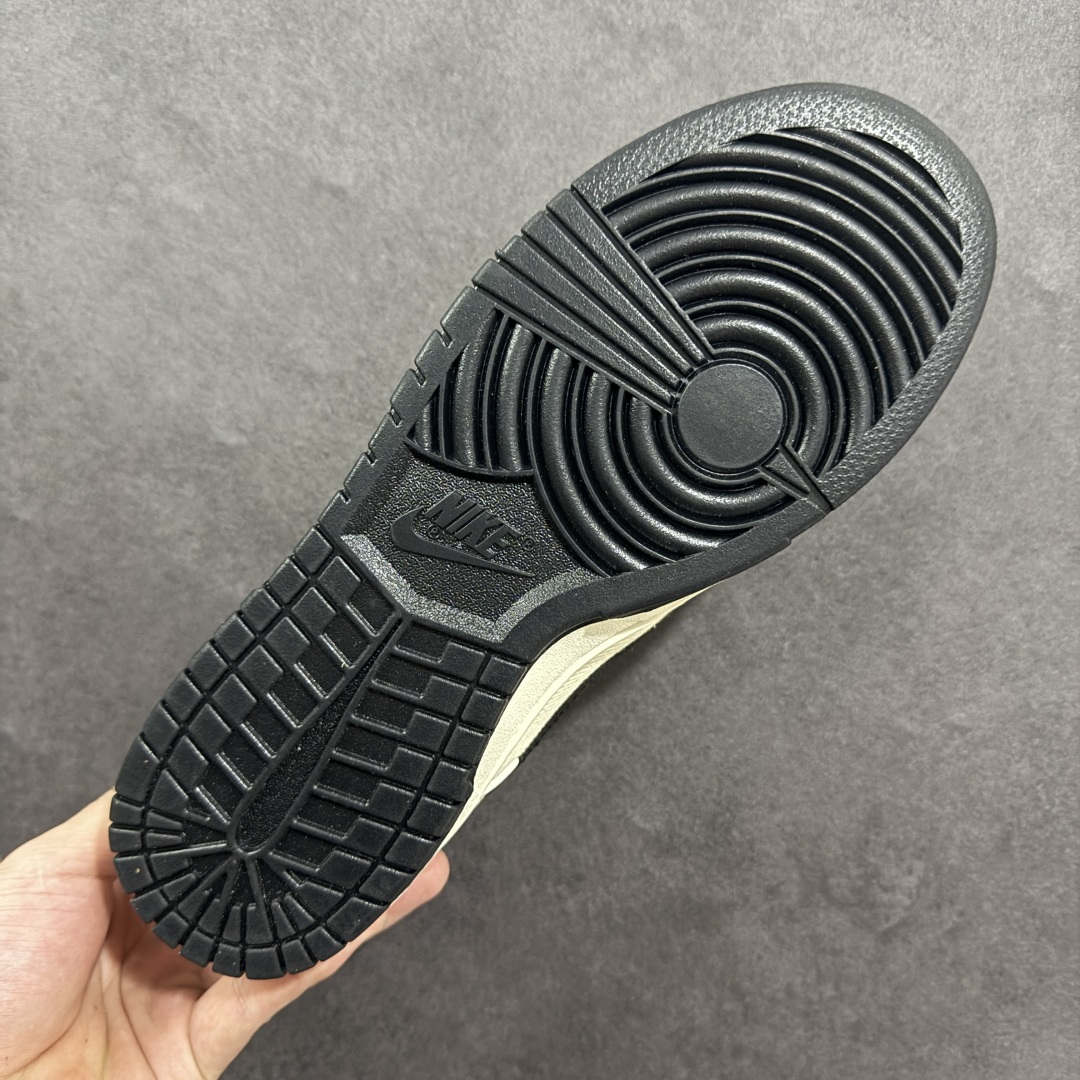 图片[9]-【定制版】Nike SB Dunk Low 斯图西联名 黑白织布 周年高端定制 低帮休闲板鞋 SC9207-425  #定制鞋盒 大厂纯原品质出货 超高清洁度 皮料切割干净无任何毛边 细节完美   尺码：36 36.5 37.5 38 38.5 39 40 40.5 41 42 42.5 43 44 44.5 45-选品中心