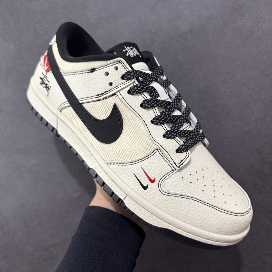 图片[3]-【定制版】Nike SB Dunk Low 斯图西联名 黑白织布 周年高端定制 低帮休闲板鞋 SC9207-425  #定制鞋盒 大厂纯原品质出货 超高清洁度 皮料切割干净无任何毛边 细节完美   尺码：36 36.5 37.5 38 38.5 39 40 40.5 41 42 42.5 43 44 44.5 45-选品中心