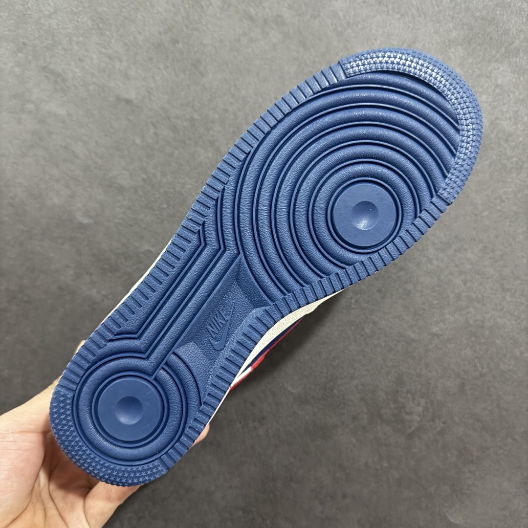图片[9]-【定制版】海外限量发售！公司级NIke Air Force 1 \’07 Low “supreme联名米蓝红勾配色”空军一号 低帮 运动鞋 休闲鞋 折边针车 工艺难度大 原楦头原纸板 原装鞋盒 定制五金配件 内置全掌气垫 原厂鞋底 货号：DQ6628-160 尺码：36 36.5 37.5 38 38.5 39 40 40.5 41 42 42.5 43 44 44.5 45-选品中心