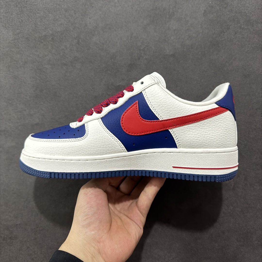 图片[2]-【定制版】海外限量发售！公司级NIke Air Force 1 \’07 Low “supreme联名米蓝红勾配色”空军一号 低帮 运动鞋 休闲鞋 折边针车 工艺难度大 原楦头原纸板 原装鞋盒 定制五金配件 内置全掌气垫 原厂鞋底 货号：DQ6628-160 尺码：36 36.5 37.5 38 38.5 39 40 40.5 41 42 42.5 43 44 44.5 45-选品中心