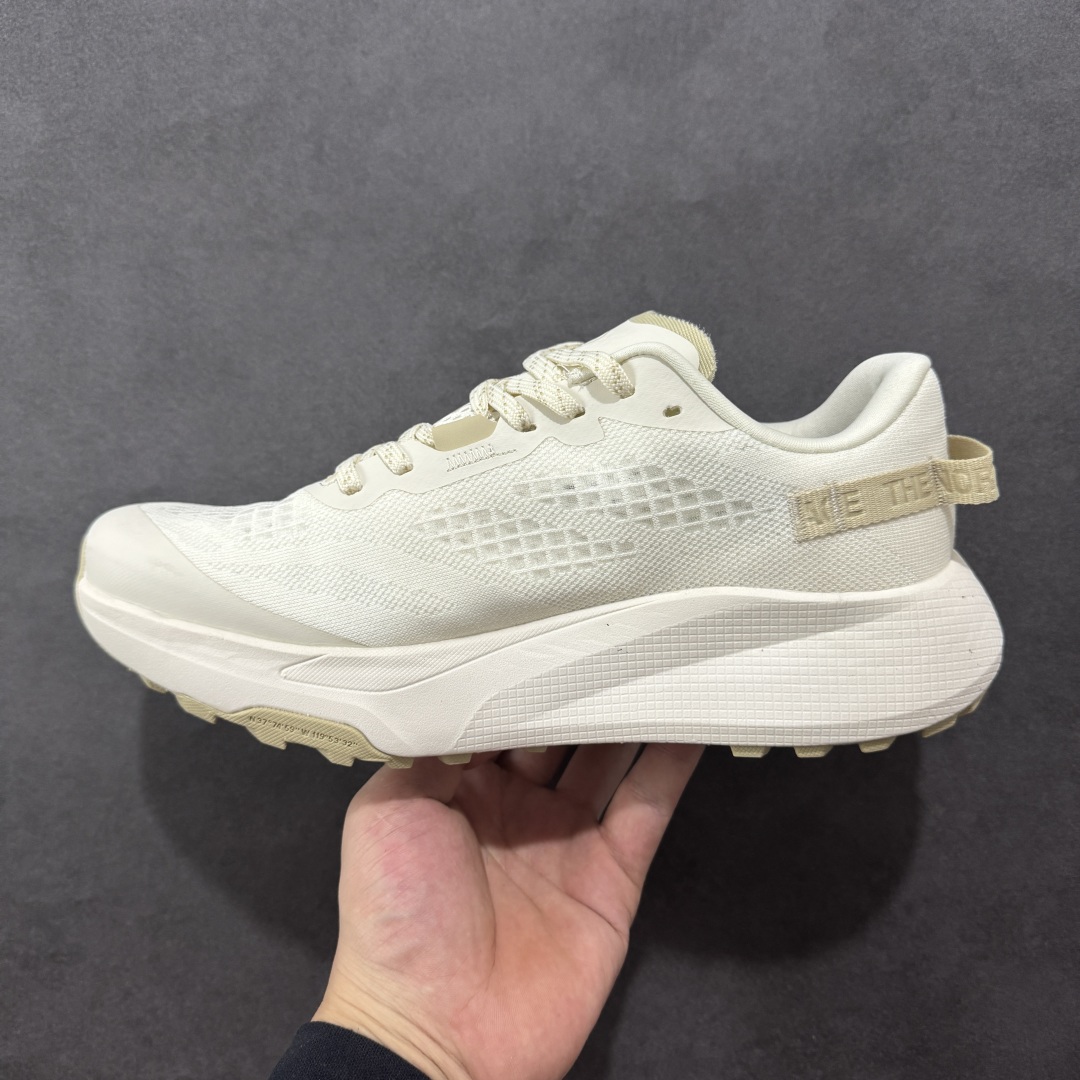 图片[2]-【纯原版】北面/The North Face Altamesa 300 阿尔塔梅萨300系列仿泼水 低帮徒步户外风登山休闲运动鞋 The North Face 全新越野跑训练鞋 Altamesa 300 兼具高效缓震与稳定性能 採用轻质、柔软的 DREAM 发泡中底科技和专為越野设计的 Surface CTRL™ 橡胶外底 大大加强舒适度和回弹性 而抓地力出色的凸纹底部让跑手可轻松应对不同路况 货号： NF0A8A9RV71-140 尺码： 39-45-选品中心