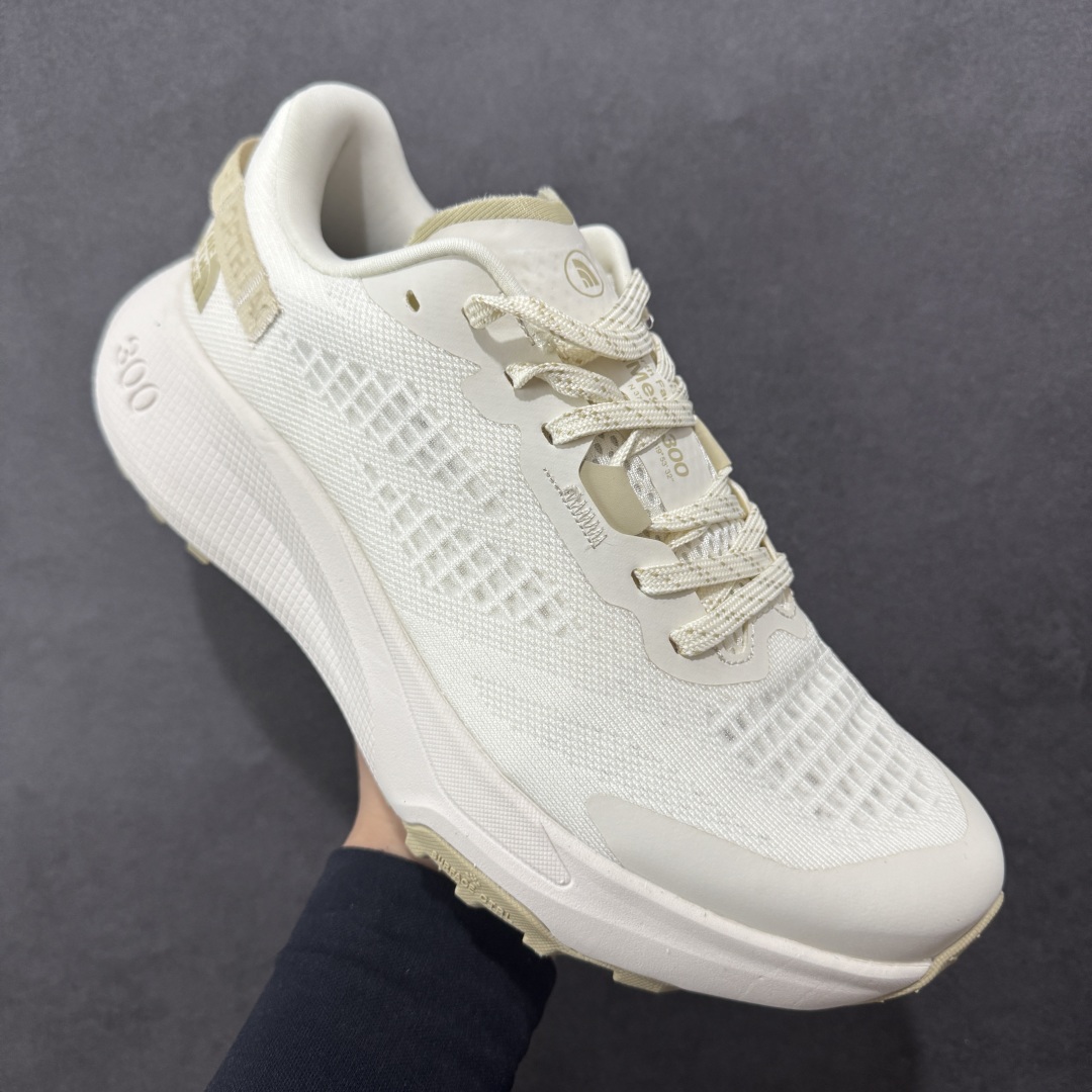 图片[3]-【纯原版】北面/The North Face Altamesa 300 阿尔塔梅萨300系列仿泼水 低帮徒步户外风登山休闲运动鞋 The North Face 全新越野跑训练鞋 Altamesa 300 兼具高效缓震与稳定性能 採用轻质、柔软的 DREAM 发泡中底科技和专為越野设计的 Surface CTRL™ 橡胶外底 大大加强舒适度和回弹性 而抓地力出色的凸纹底部让跑手可轻松应对不同路况 货号： NF0A8A9RV71-140 尺码： 39-45-选品中心