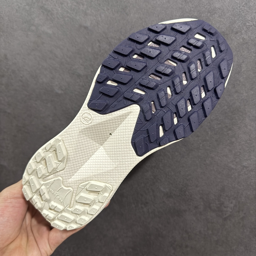 图片[9]-【纯原版】北面/The North Face Altamesa 300 阿尔塔梅萨300系列仿泼水 低帮徒步户外风登山休闲运动鞋 The North Face 全新越野跑训练鞋 Altamesa 300 兼具高效缓震与稳定性能 採用轻质、柔软的 DREAM 发泡中底科技和专為越野设计的 Surface CTRL™ 橡胶外底 大大加强舒适度和回弹性 而抓地力出色的凸纹底部让跑手可轻松应对不同路况 货号： NF0A8A9RV71-140 尺码： 39-45-选品中心